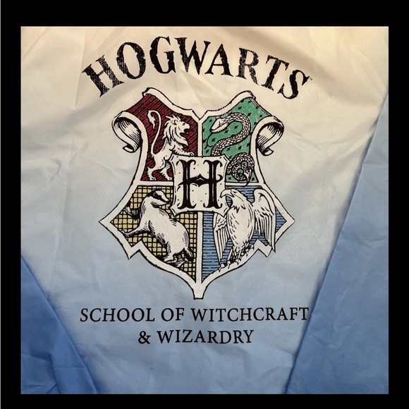 Harry Potter Hogwarts windbreaker - Picture 5 of 7